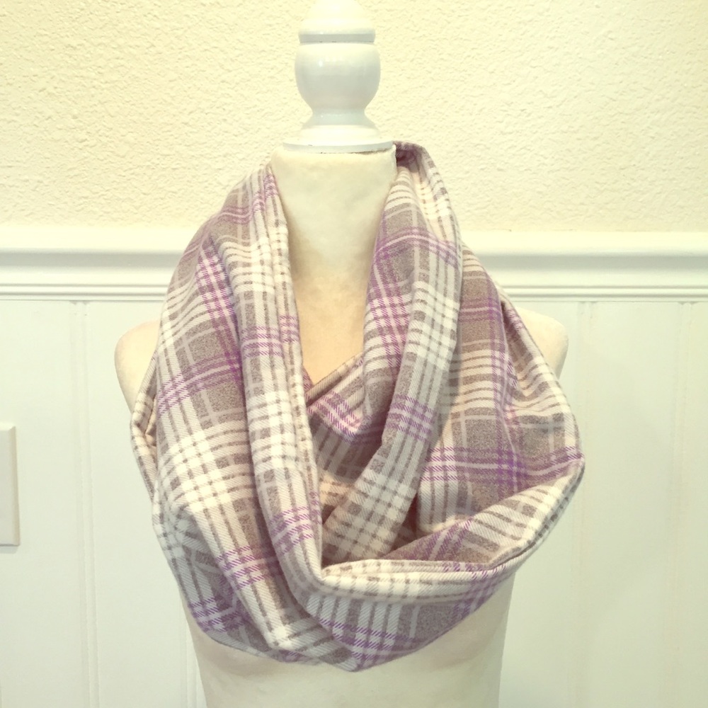 NEW Infinity Scarf w/ Hidden Pocket